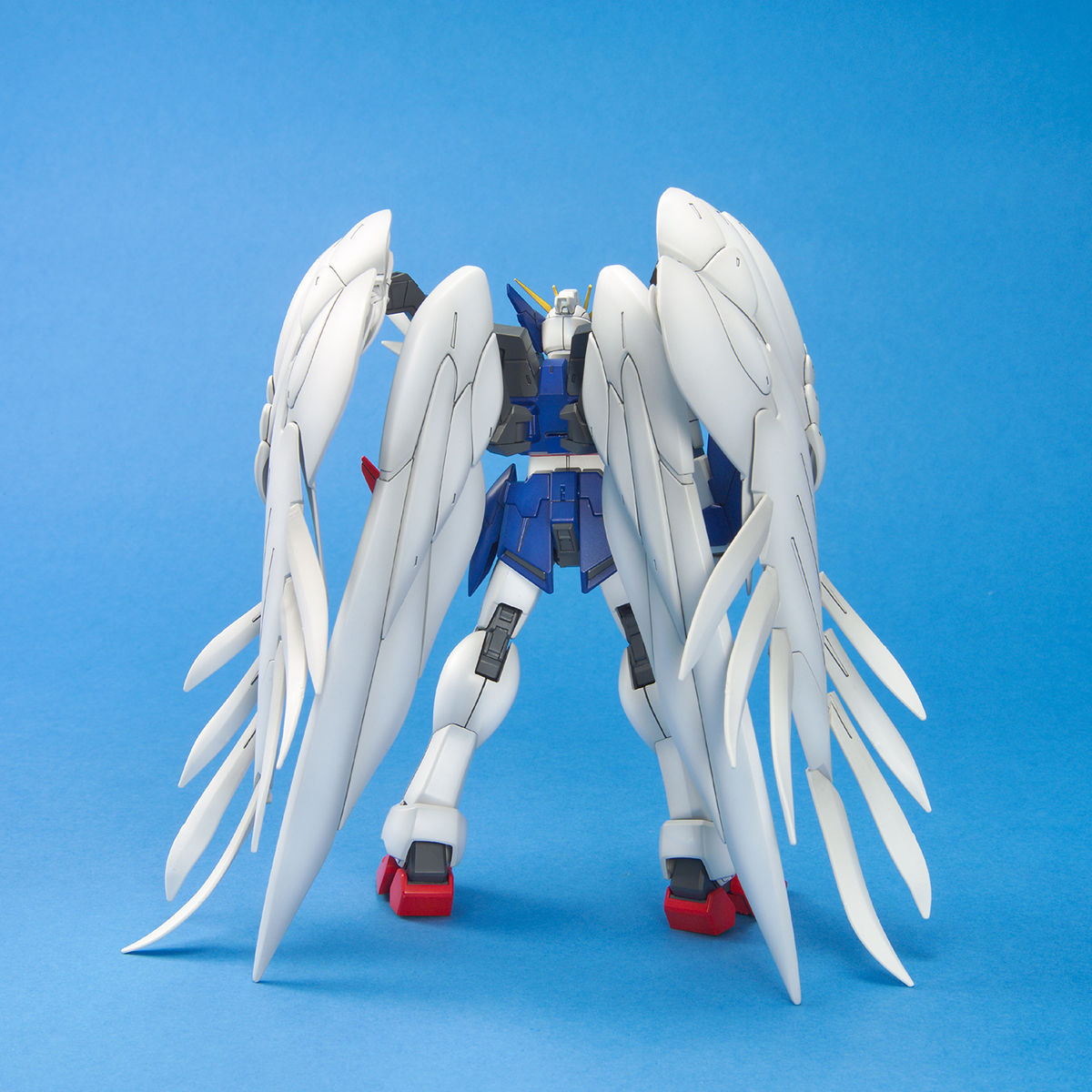MG 1/100 Wing Gundam Zero EW